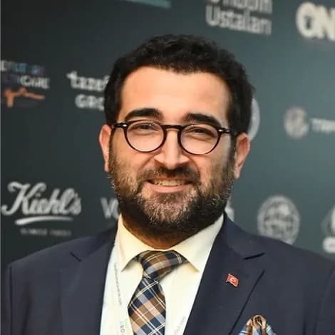 Prof. Dr. Emir Yüzbaşıoğlu